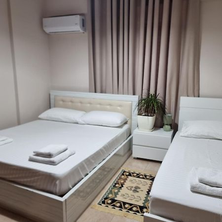 Kc Apartment Μπεράτ Εξωτερικό φωτογραφία