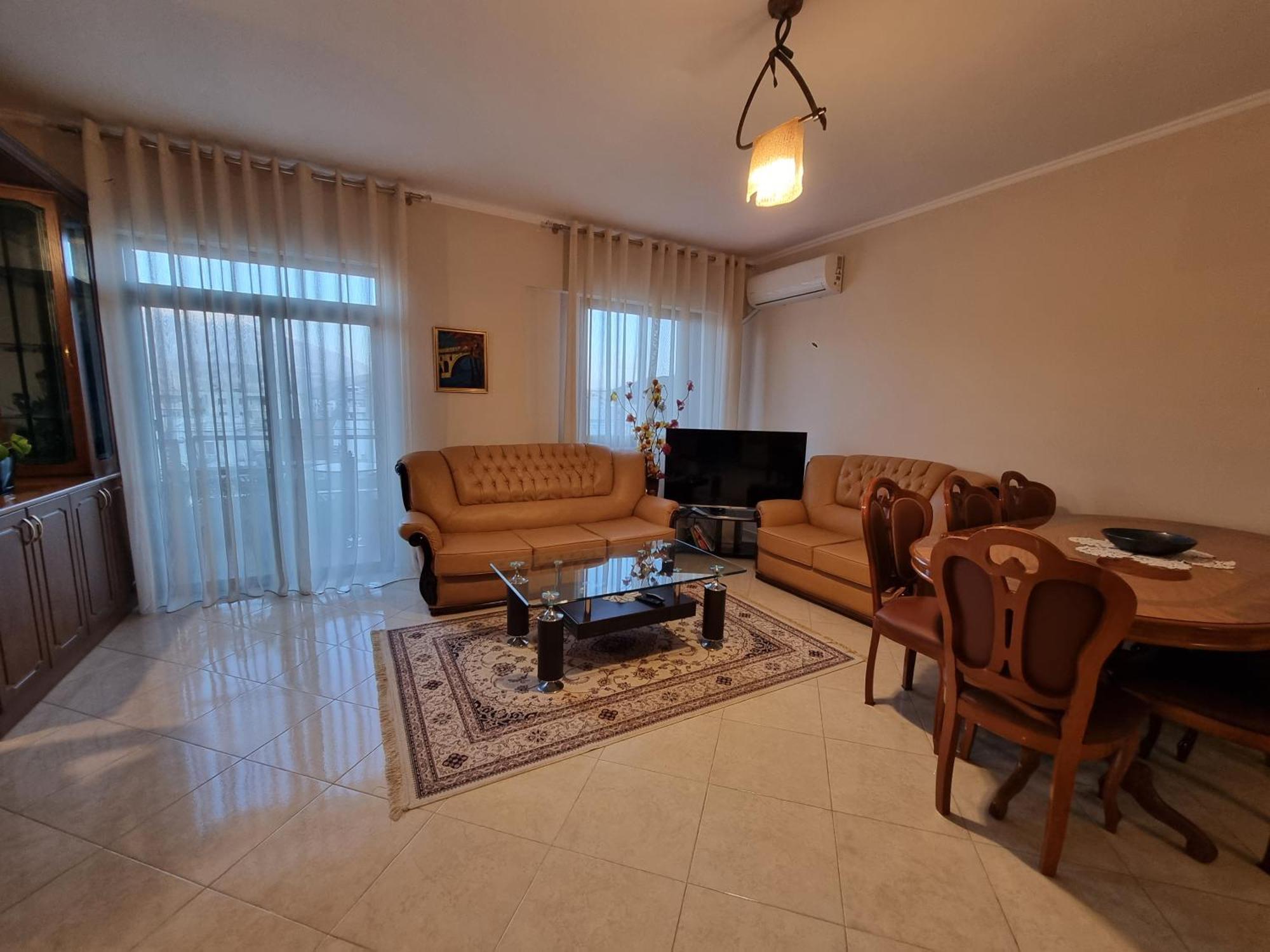 Kc Apartment Μπεράτ Εξωτερικό φωτογραφία